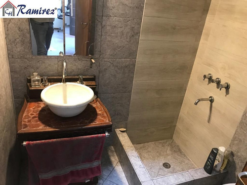 Casa En Venta 4 Ambientes - Ituzaingó