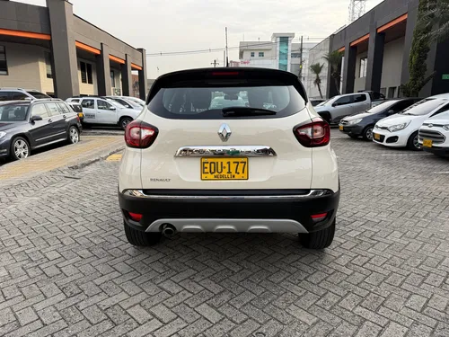 Renault Captur 2.0 Intens Automática