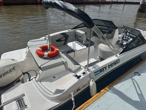 Lancha Klase A210 Evinrude Etec 150hp 2024 Impecable