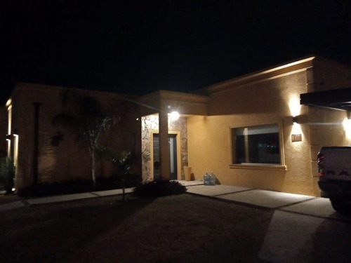Imagen 10 de 24 de Casa En Venta En San Matias Con Pileta