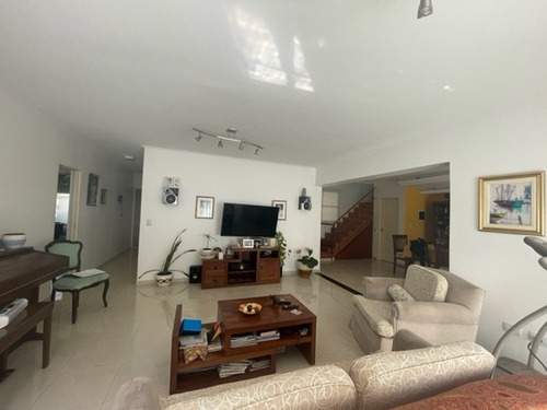 Imagen 6 de 12 de Venta- Casa Y Dúplex Unificados Los Robles ! Se Venden Juntos O Separados