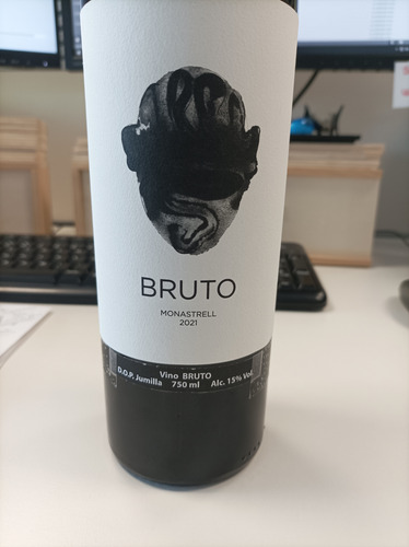 Vino Bruto De Imanol Arias