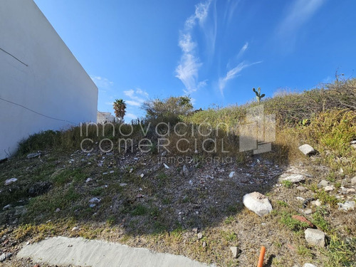 Terreno Súper Ubicado, Con Vigilancia En Real De Juriquilla