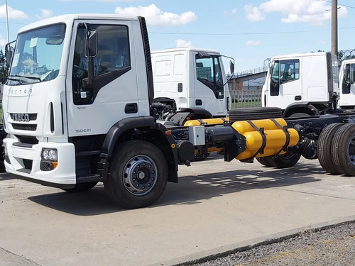 Imagen 5 de 8 de Camion Iveco Tector 90-190 9 Tn