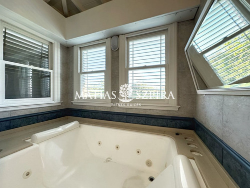 Casa En Venta En Los Puentes