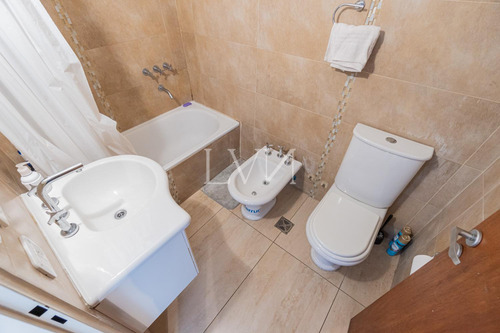 Venta Departamento Monoambiente Con Patio Y Cochera - Villa Devoto