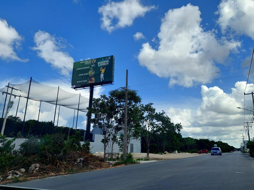 Terreno En Av. Prolongación La Luna, Cancún