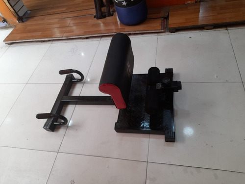 Imagen 8 de 9 de Banca Para Piernas Y Gluteos Sissy Squat Maquina Sentadilla