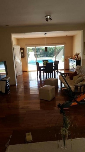 Imagen 3 de 9 de Casa En Venta En Belen De Escobar
