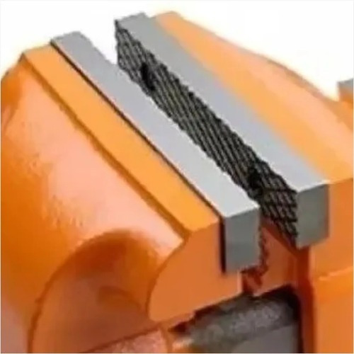 Morsa De Banco Giratoria Con Yunque Lusqtoff 4 PuLG 100 Mm
