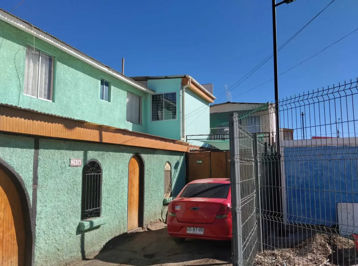 Imagen 1 de 9 de ¡no Dejes Pasar Esta Casa En Calama! 4d + 3b (174973)