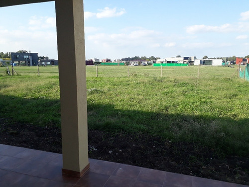 Imagen 7 de 14 de Casa En Santa Ines De Canning! Al Pulmon Verde! Toma Depto!