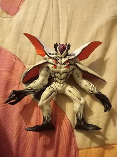 Highbreed Alien Hyper Ben 10 Omniverse Bandai (Usado)