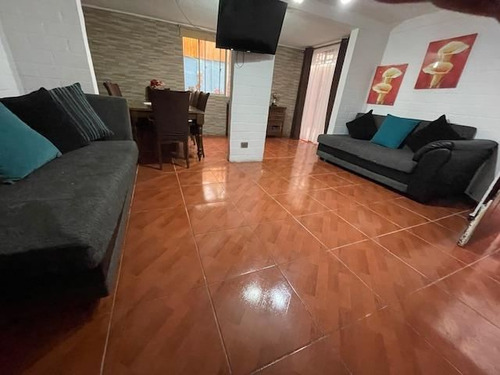 En Venta Casa Aislada De 3 Dorm. 2 Baños En Quilicura