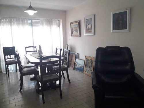 Venta Semipiso De 2 Dormitorios Muy Grande En Nueva Cordoba Calle Crisol