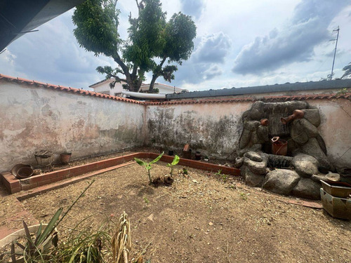 Se Vende Casa En El Trigal Norte Para Remodelar, Ubicada En Calle Cerrada. Dj