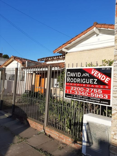 Imagen 2 de 14 de Casa De 4 Ambientes En Venta - Villa Tesei