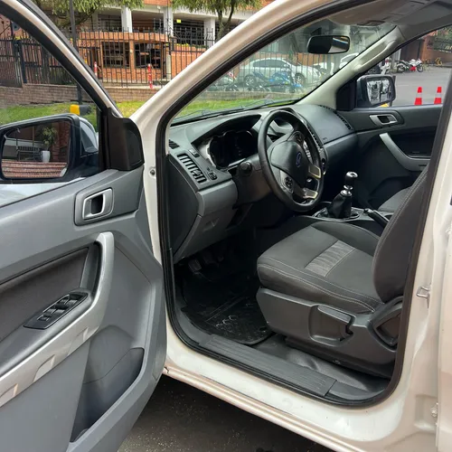 Ford Ranger 2.2 Xlt