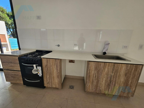 Casa En Venta 4 Ambientes - Barrio Cerrado Santa Elisa - Pilar Del Este -