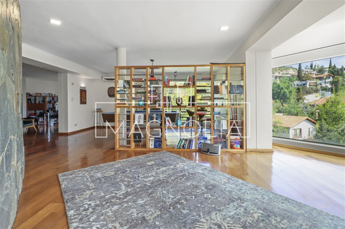 Casa En Arriendo De 6 Dorm. En Las Condes