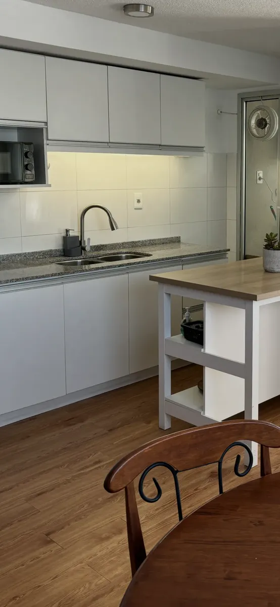 Confortable Apartamento Amueblado De 1 Dormitorio Con Todo Lo Necesario Para Habitarlo En Nuevo Centro Shopping Seguridad 24 Hs, Circuito Cerrado Videovigilancia, Zona Con Múltiples Servicios · Foto 4