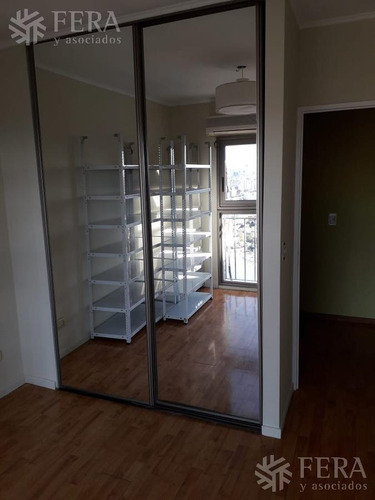 Venta De Departamento Tipo Duplex De 3 Ambientes Con Cochera En Barracas (26861)