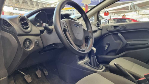 Imagen 7 de 15 de Ford Fiesta 1.6 Se Hatchback Mt 2016