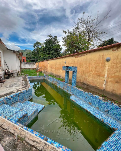 Se Vende!!! Casa En La Urbanización Barrio Sucre Maracay Aragua