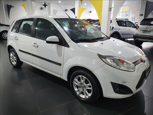 Imagem 6 de 13 de Ford Fiesta 1.6 Flex 8v Class 5p