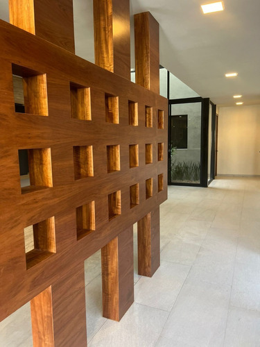 Imagen 22 de 22 de Preciosa Casa En Venta Con 5 Habitaciones Y Roof Garden En Privada Slp