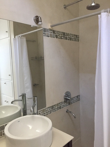 Venta Casa 2 Dormitorios En El Centro De La Ciudad