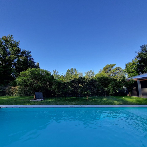 Venta Casa Quincho Piscina En Yeipora