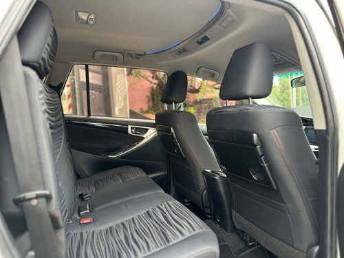 Toyota Innova 2.7 Srv 6at 8a