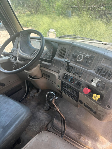 Grúa Articulada Hiab Sobre Camión Sterling 2005