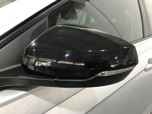 Imagem 7 de 15 de Volkswagen Virtus Comfortline 200 Tsi Automático