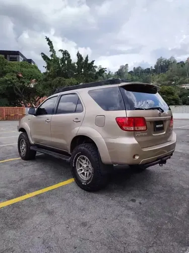Toyota Fortuner Sr5