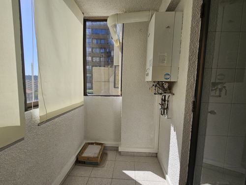 Departamento En Calle Traslaviña, A Pocas Cuadras De Alvare
