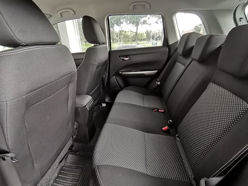Imagen 10 de 12 de Suzuki Vitara Live 4x2 At My 2022