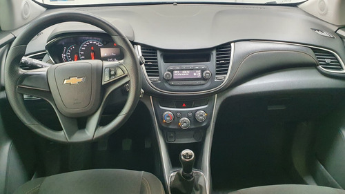 Imagen 13 de 15 de Chevrolet Trax 2019 1.8 Ls Mt