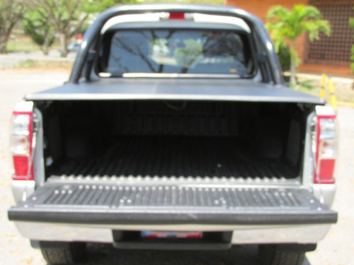 Imagen 6 de 8 de Ford Ranger Xlt 4x2 Plateado
