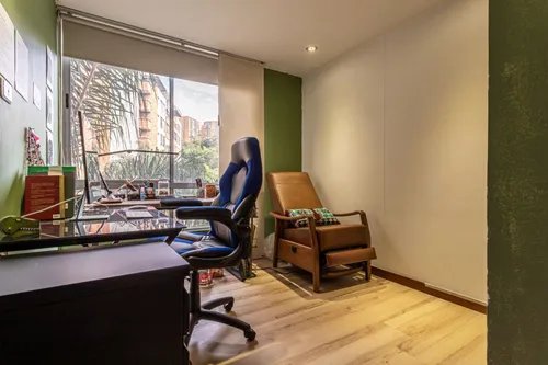 Apartamento En Arriendo En Loma Del Escobero. Cod A23971