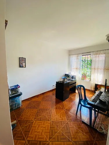 Vendo Casa Esquinera En Salomia Excelente Oportunidad De Inversión
