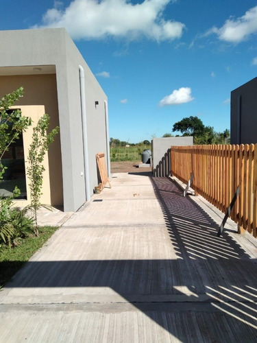 Imagen 8 de 26 de Casa 2 Dormitorios En La Laguna De Los Alamos, Puerto Tirol