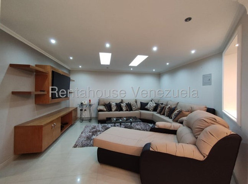 Rm Casa (dúplex) En Venta En Los Castores, Miranda