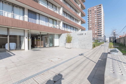 Edificio Av. Fernández Albano (1 Est.) Vista Poniente Piso