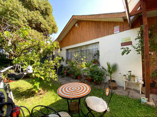 Imagen 2 de 30 de Venta Casa 4 Dormitorios Santiago