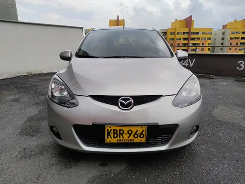Mazda 2 1.5 Automático 2010
