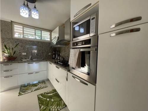 Vendo Apartamento 127m2 Escampadero 3816