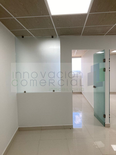 Consultorio En Venta Con Dos Privados Con Acabados.