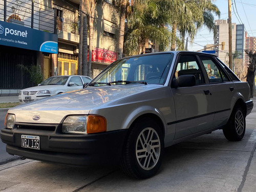 Ford Escort 1.6 Lx Aa
